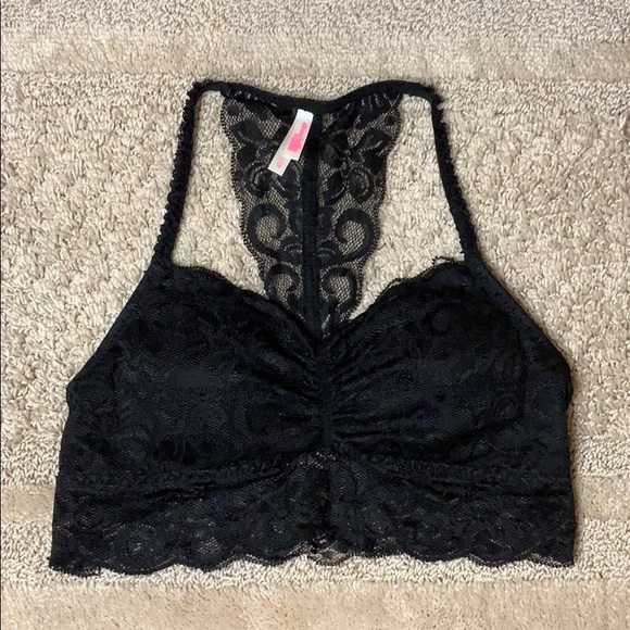 Charlotte Russe Lace Bandeau Top - Picture 3 of 6